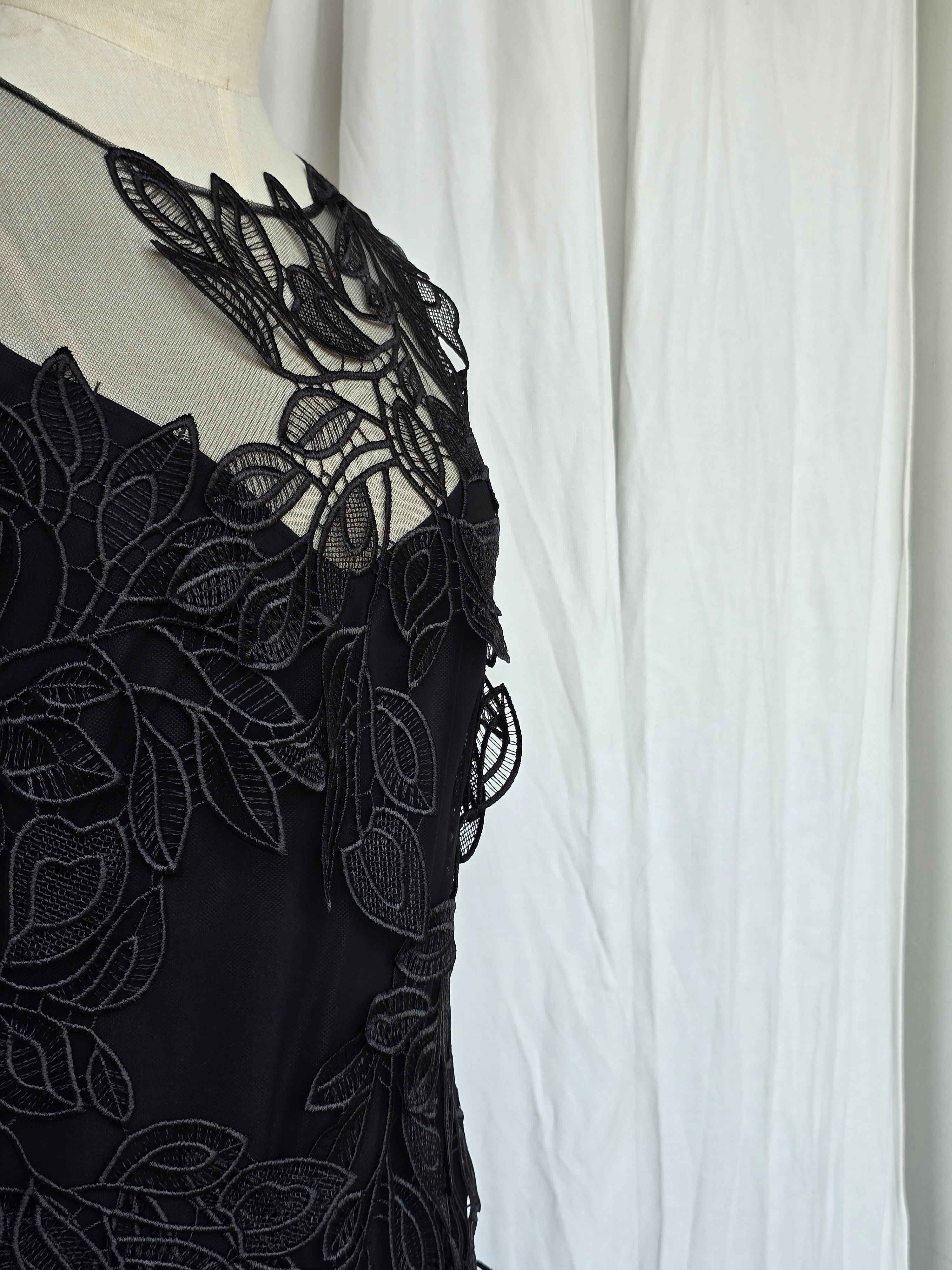 Alberta Ferretti - Mini abito foliage macramè, nero