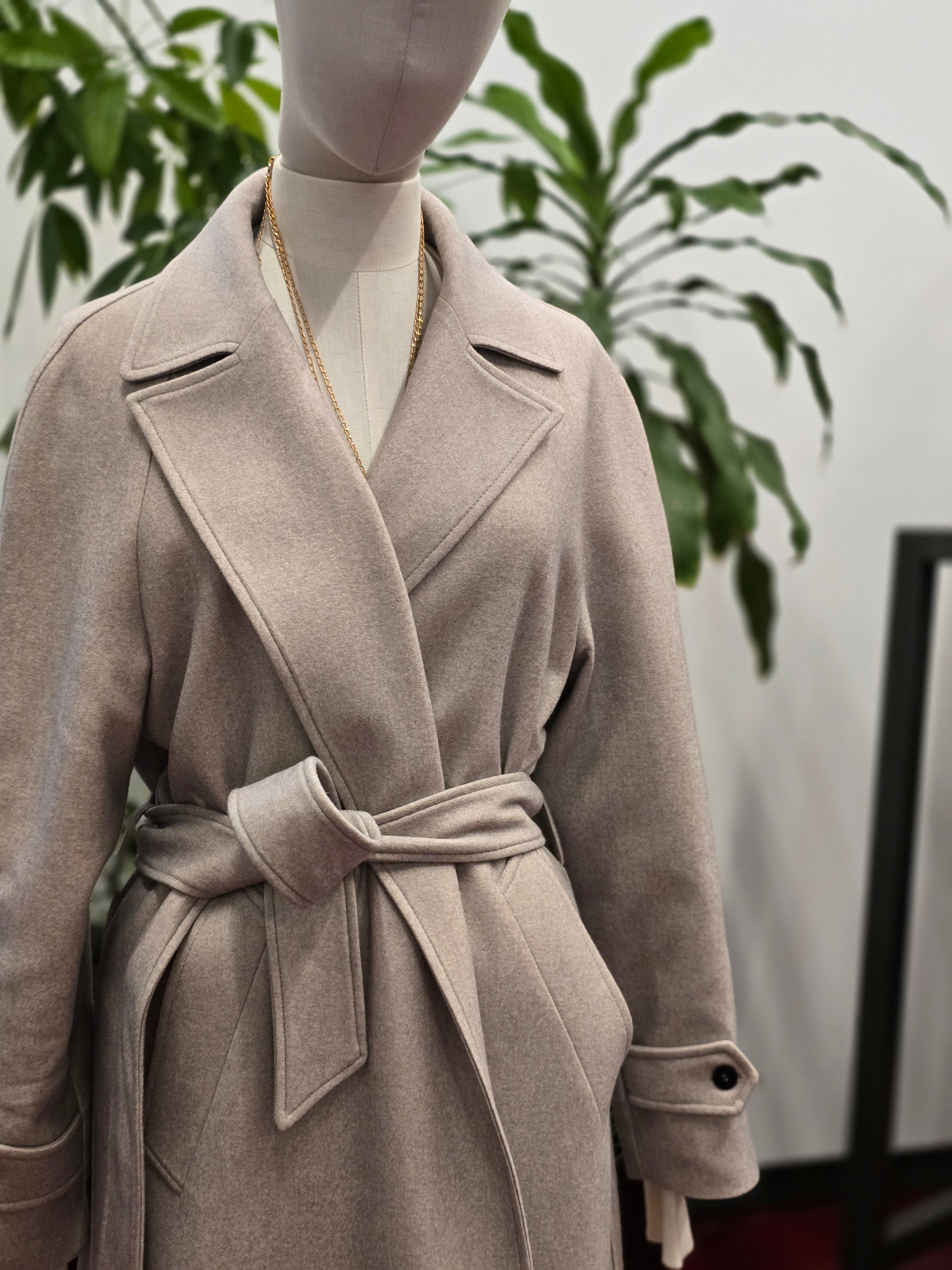 Canessa - Cappotto in cashmere color neutro