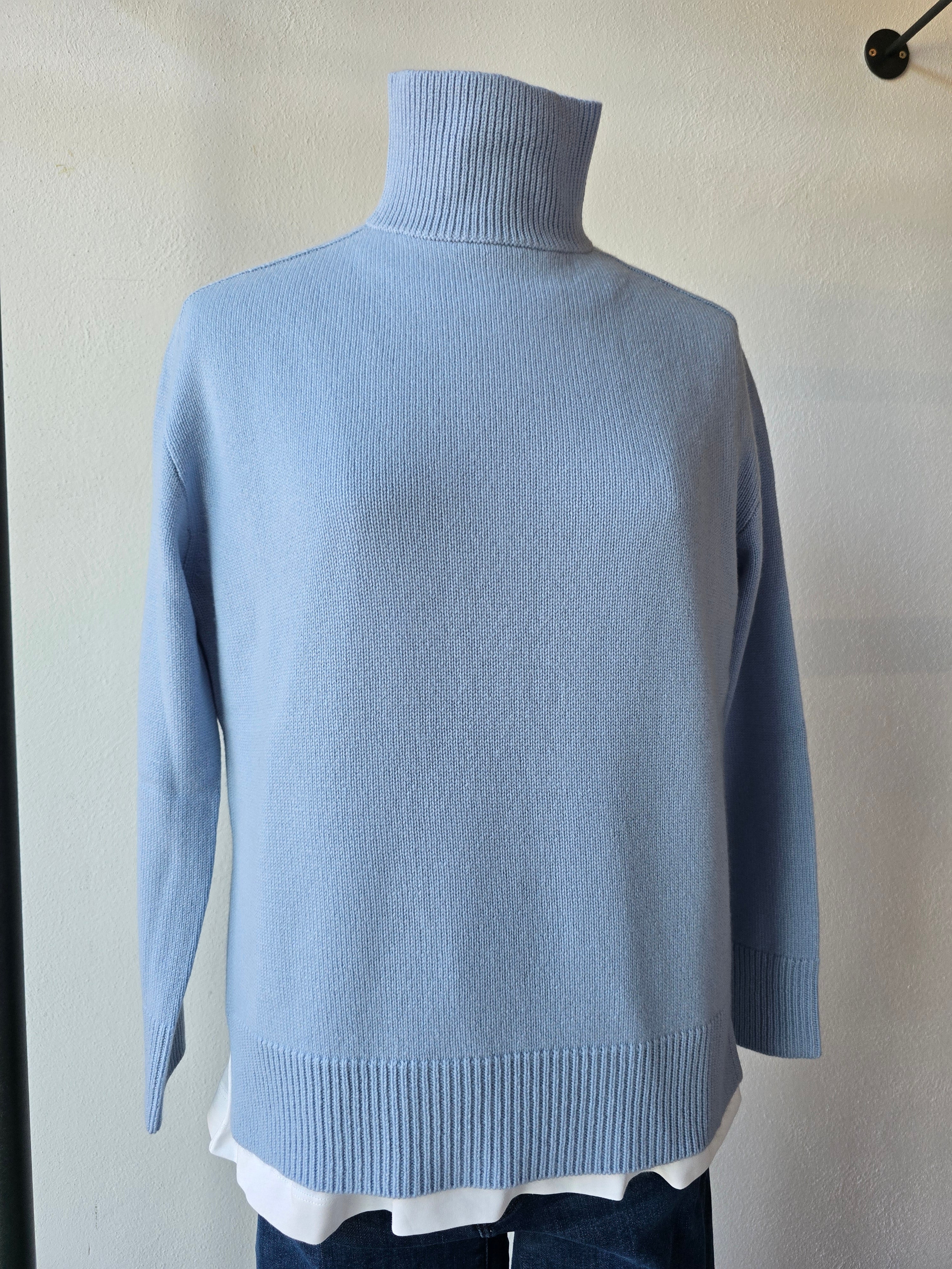Maglia in cashmere collo alto