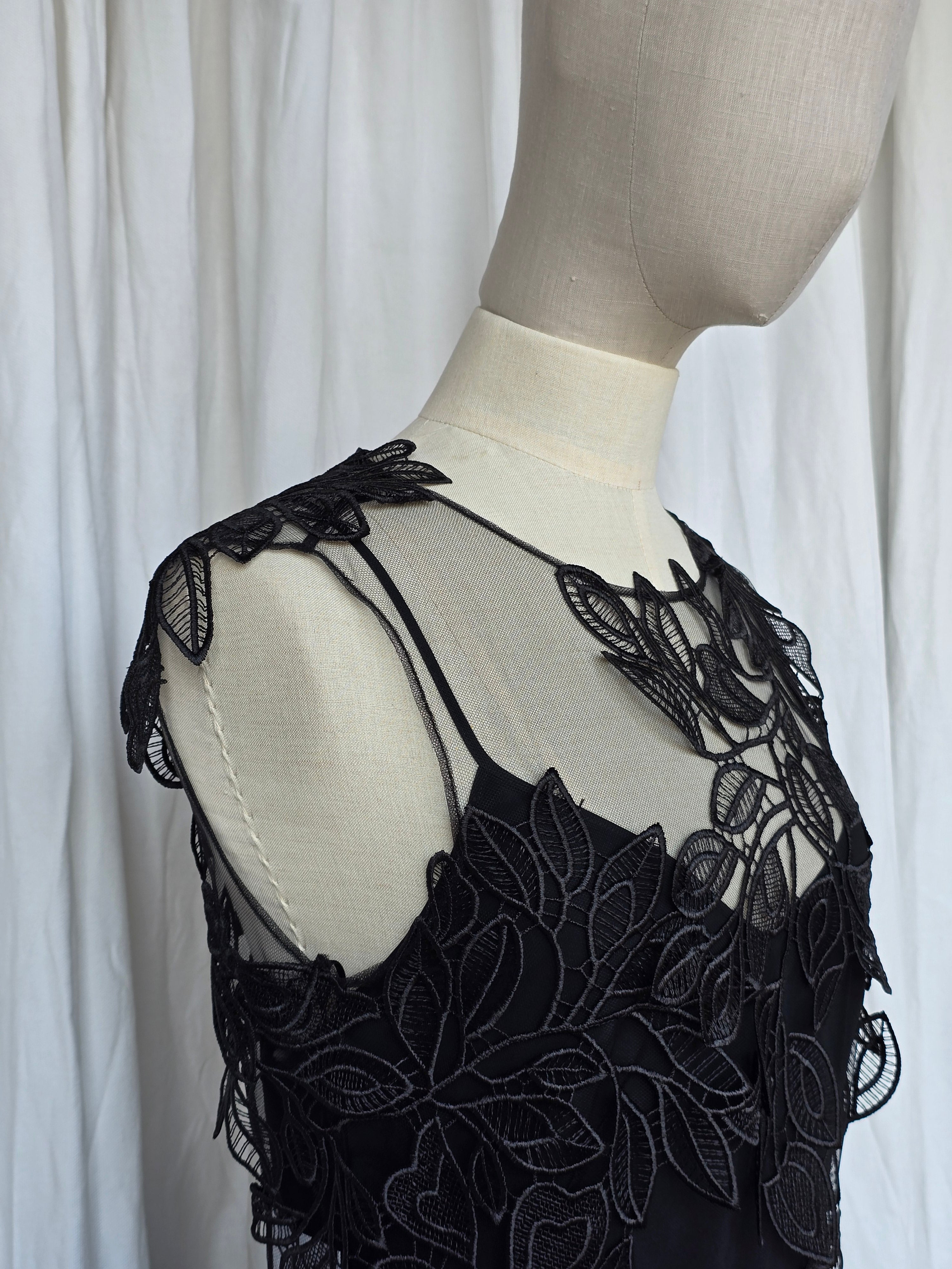 Alberta Ferretti - Mini abito foliage macramè, nero