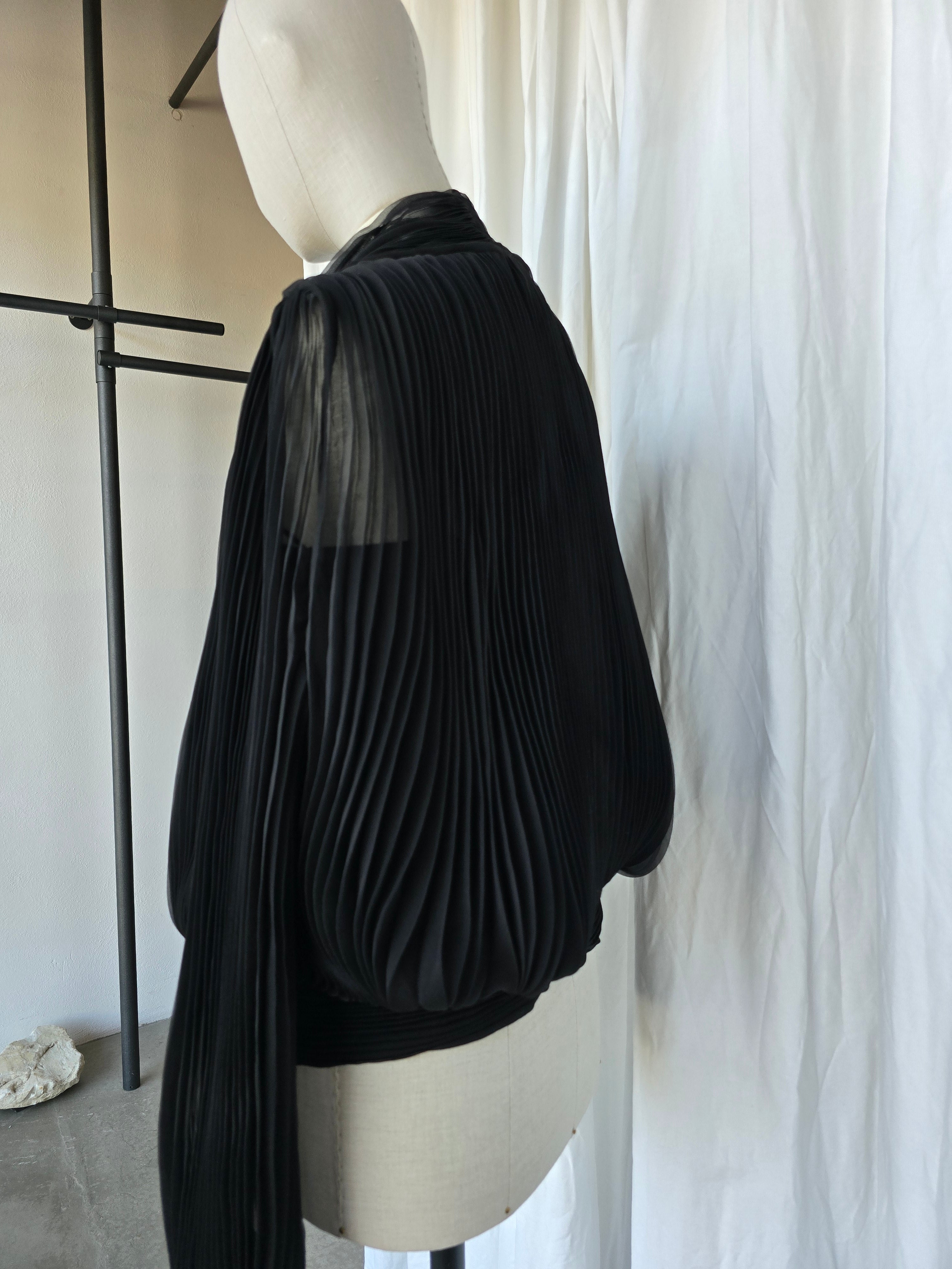 Alberta Ferretti -bomber plissé in chiffon organzato nero