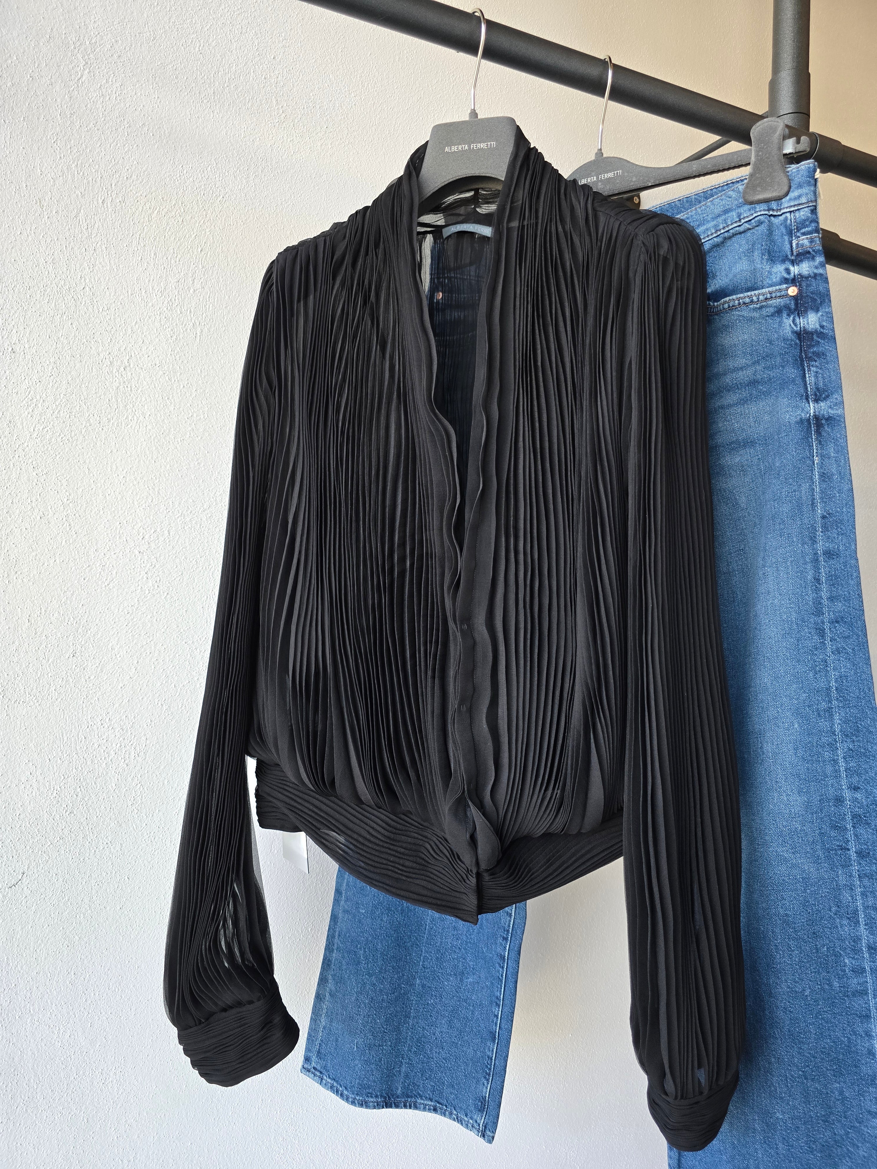 Alberta Ferretti -bomber plissé in chiffon organzato nero