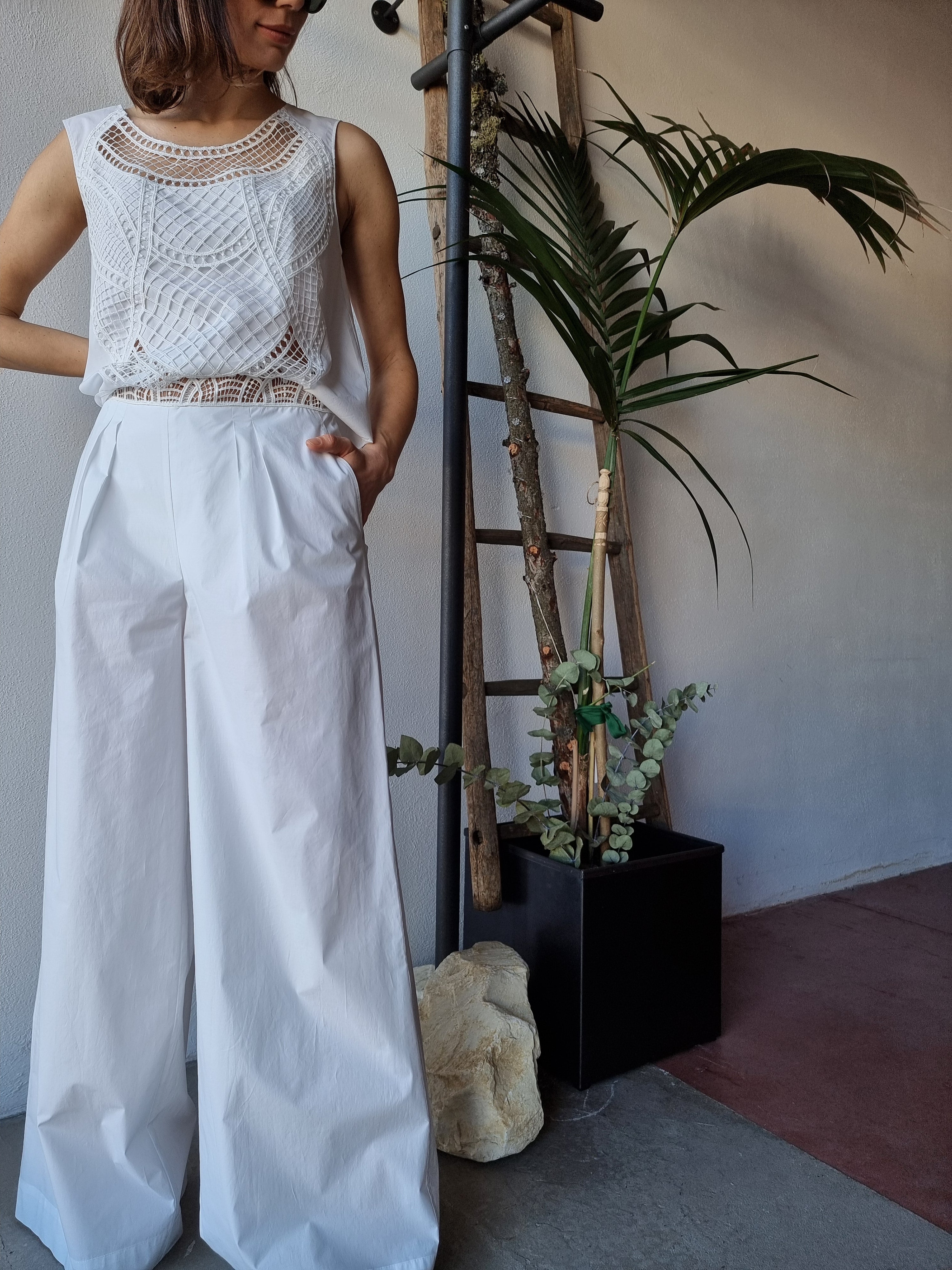 Alberta Ferretti – Pantalone bianco con macramé