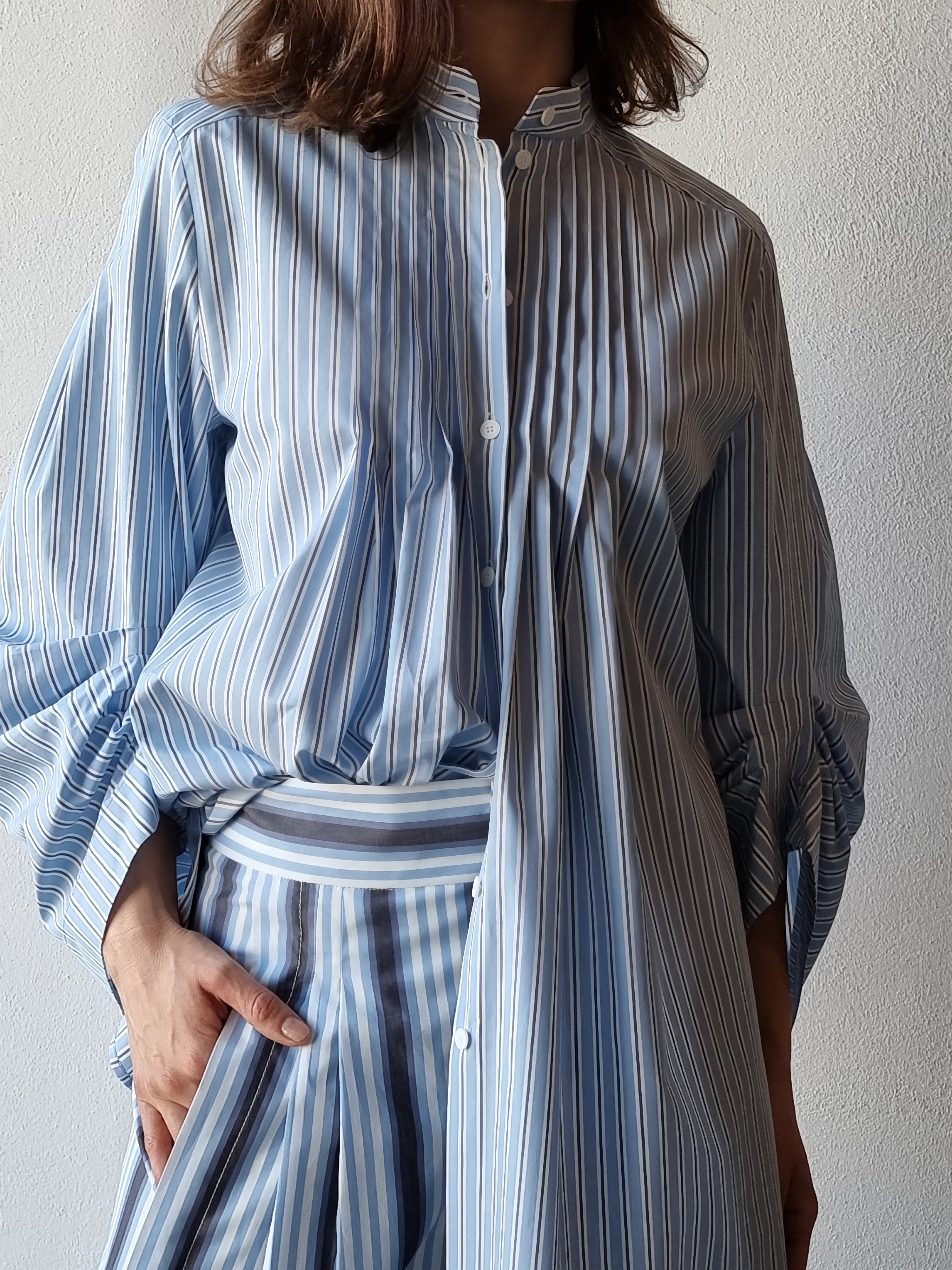 Alberta Ferretti – Camicia rigata blu