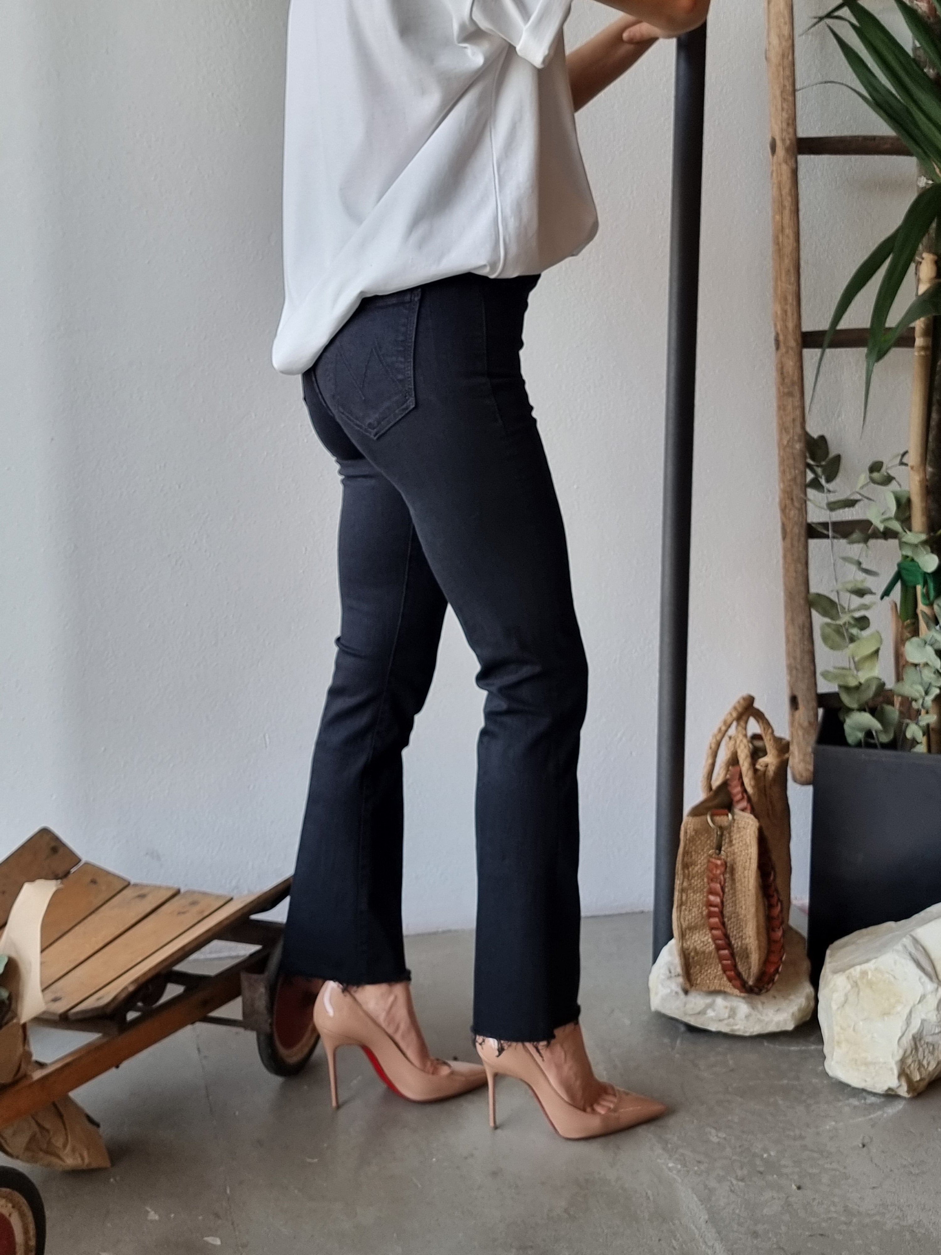Mother Jeans – «Hustler Ankle Fray»