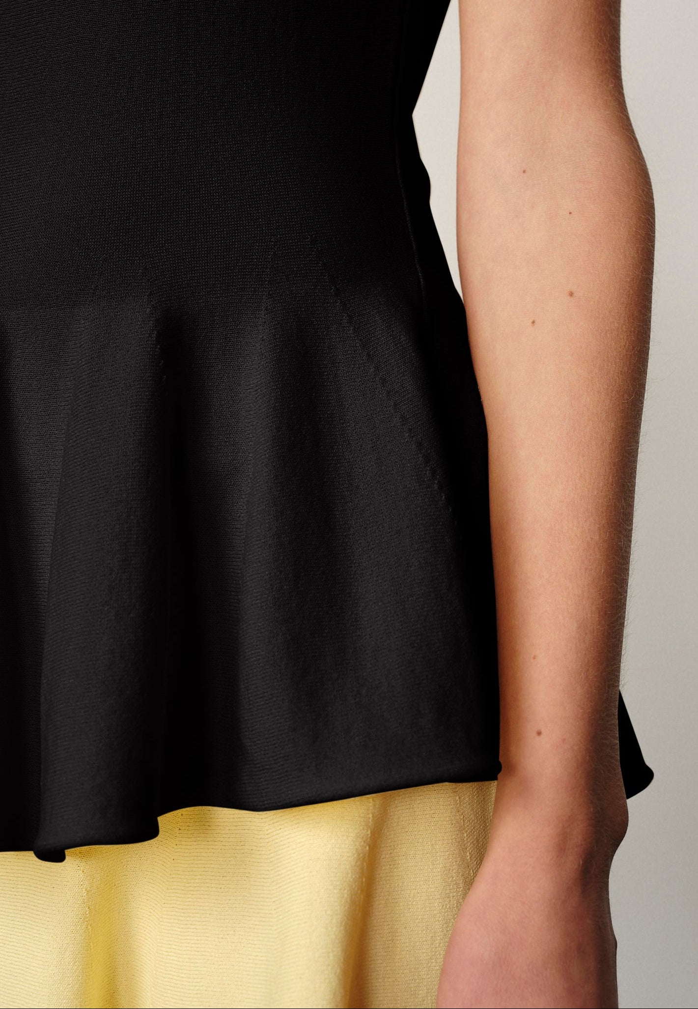 Herskind - Blusa in maglia nera "Sean"