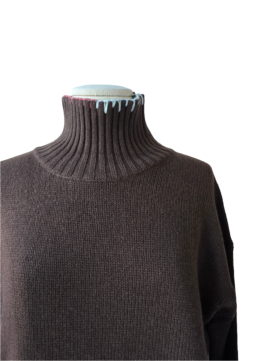 Canessa - Maglia con ricamo cioccolato