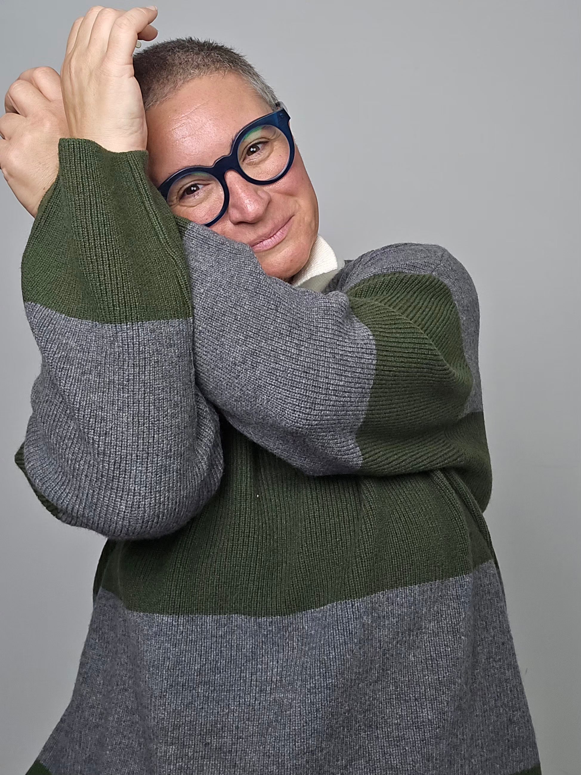 Be You - Polo cashmere rigata loden e grigio
