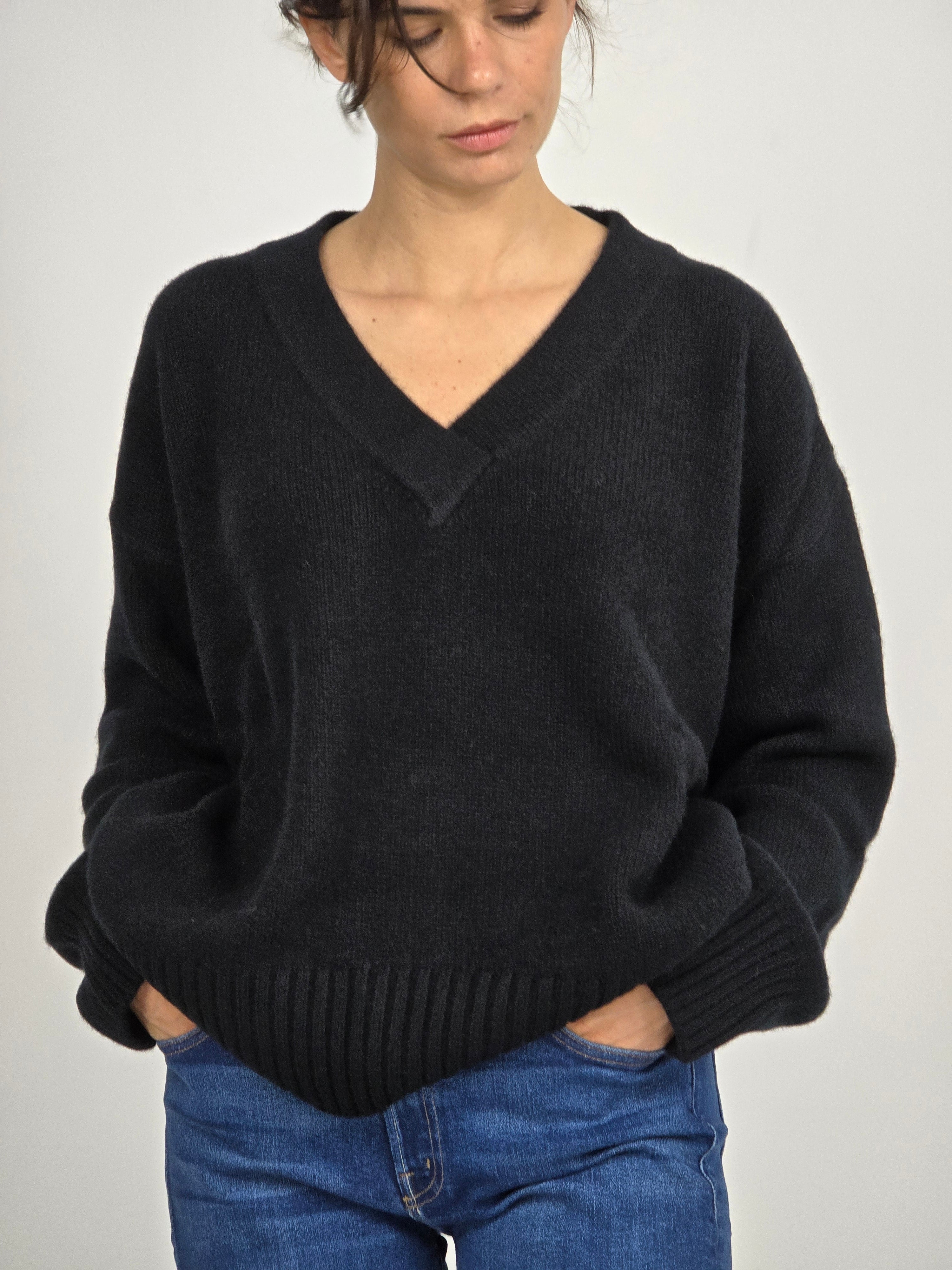 Canessa - Maglia cashmere nera "Patricia"