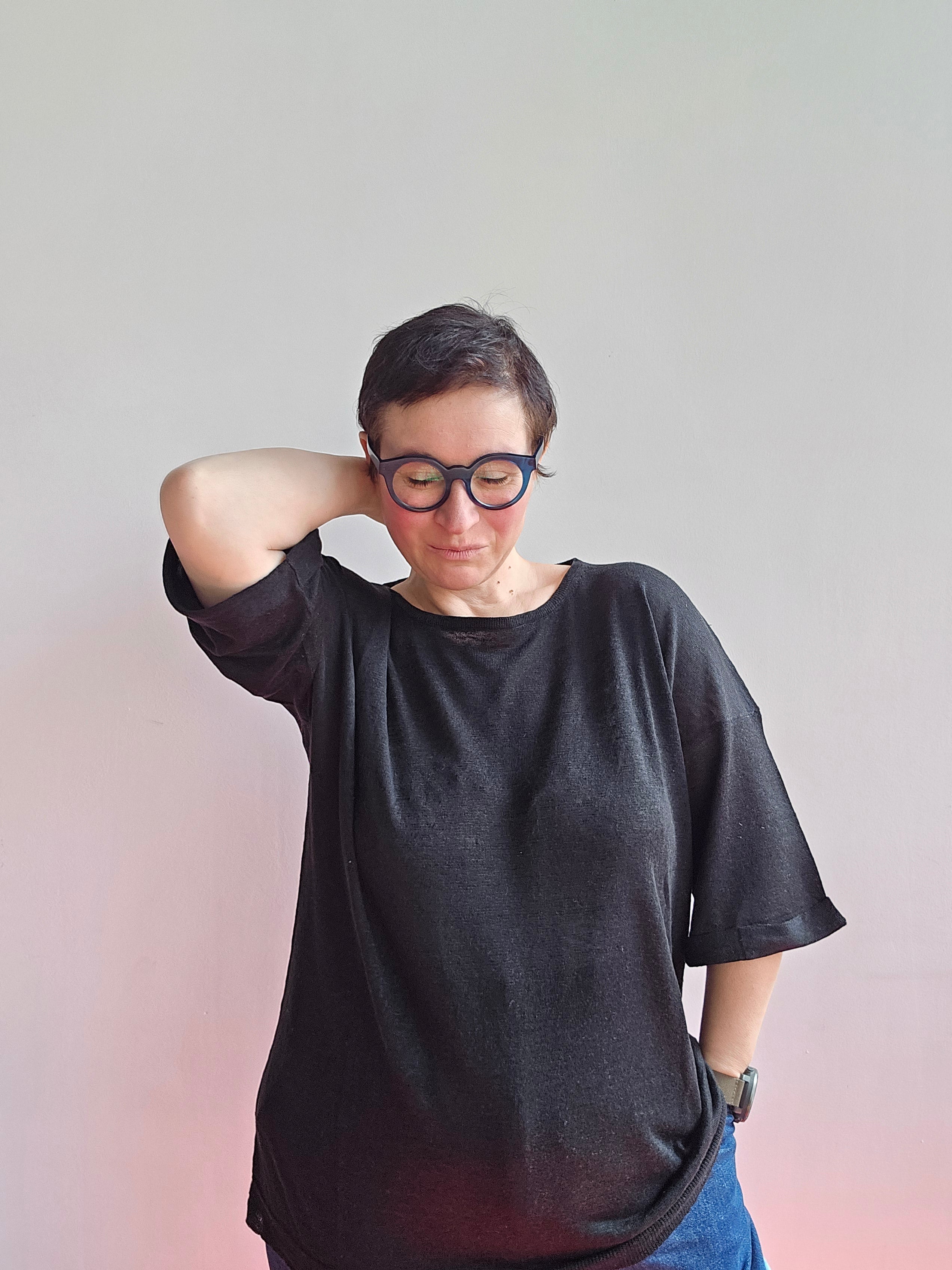 Be You - Maglia girocollo nera in lino