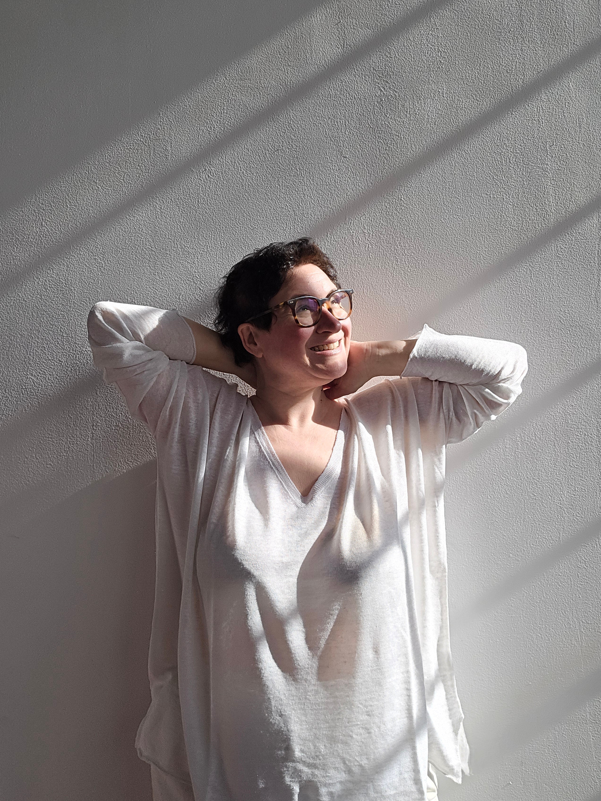 Be You - Maglia scollo V bianca in lino