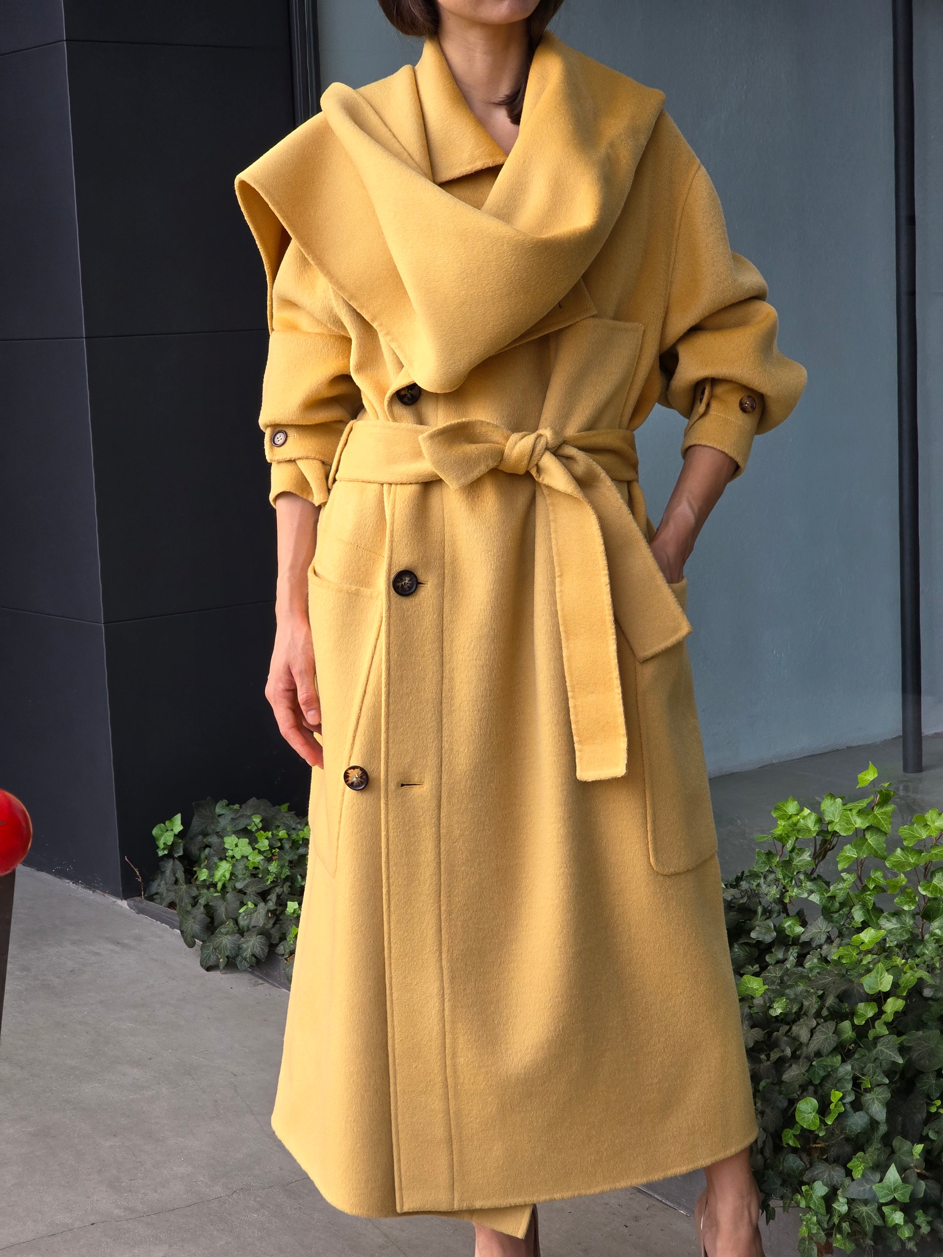 Philosophy di Lorenzo Serafini - Cappotto lungo in panno double giallo