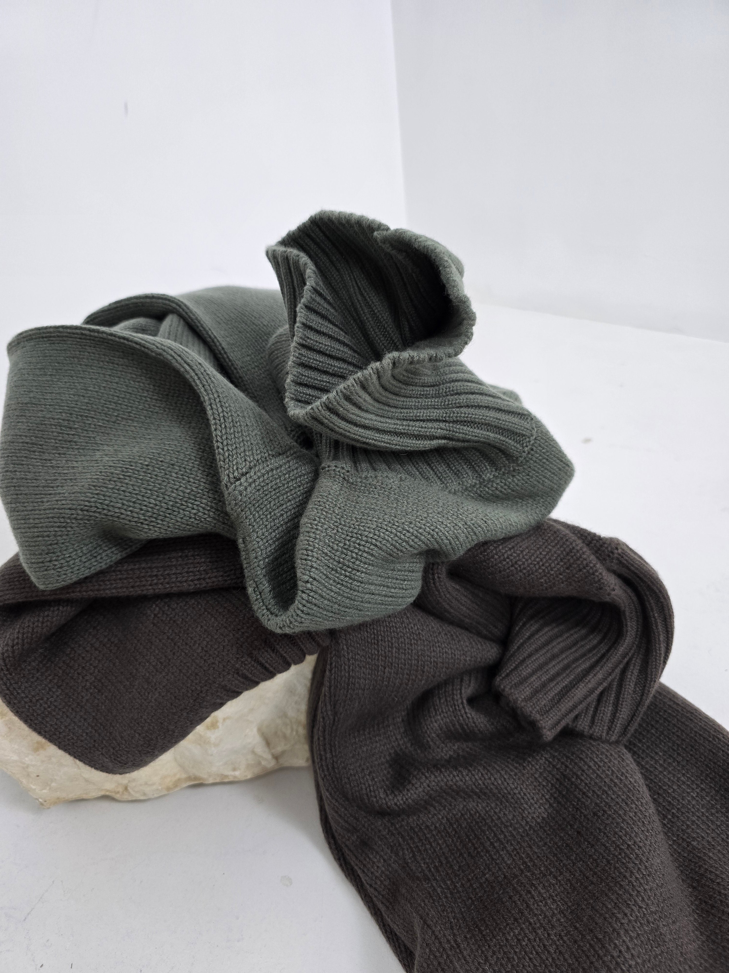 Canessa - Maglia cashmere verde bosco "Connie"